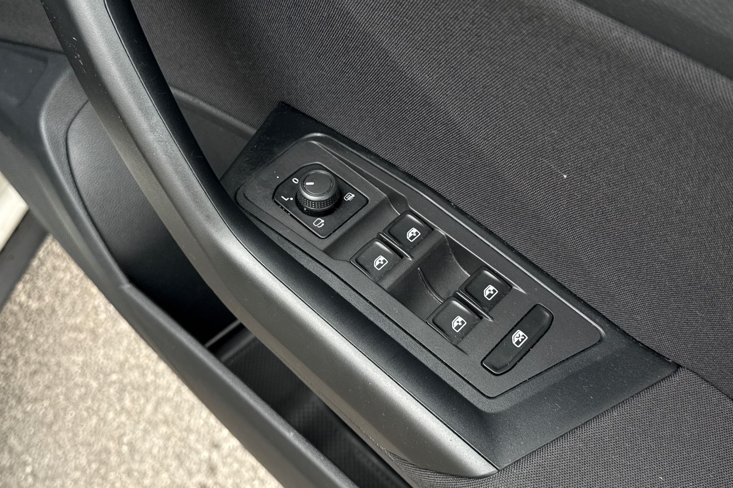 Used Volkswagen T-Roc 2022 for sale - 76365125: Photo 18