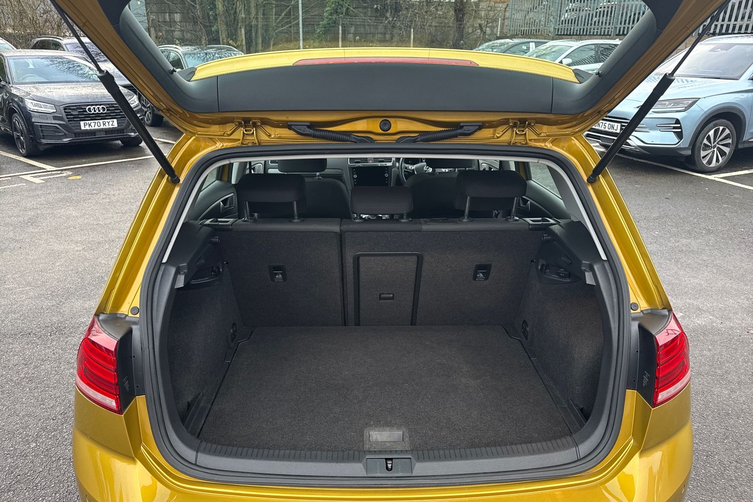 Used Volkswagen Golf 2018 for sale - 76961627: Photo 10