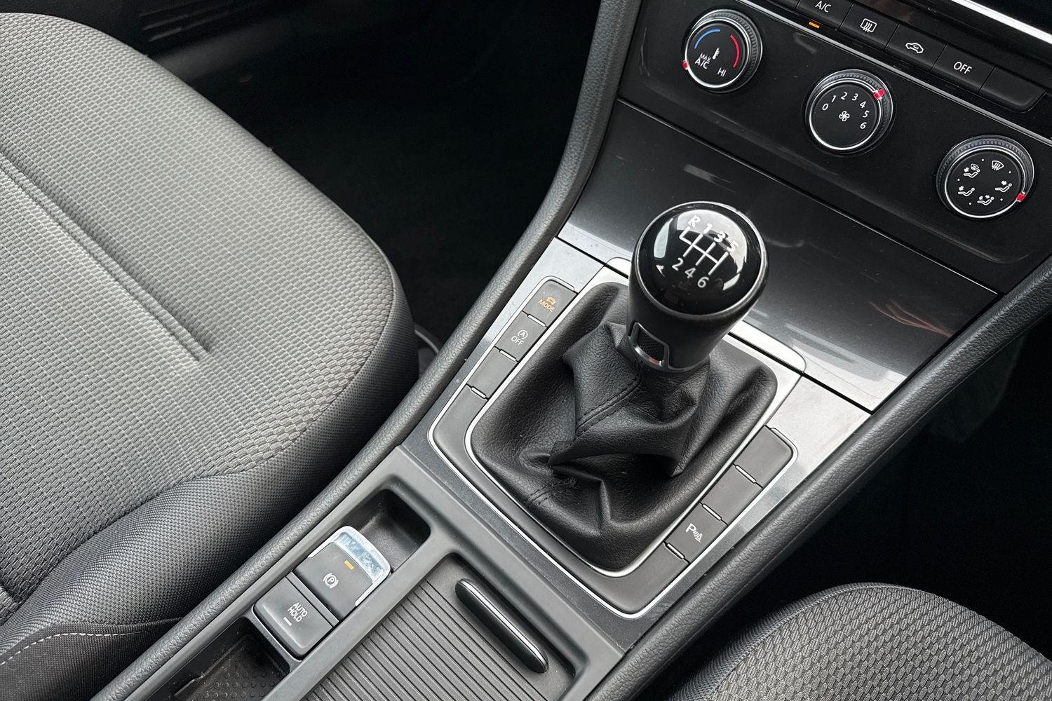 Used Volkswagen Golf 2018 for sale - 76961627: Photo 20