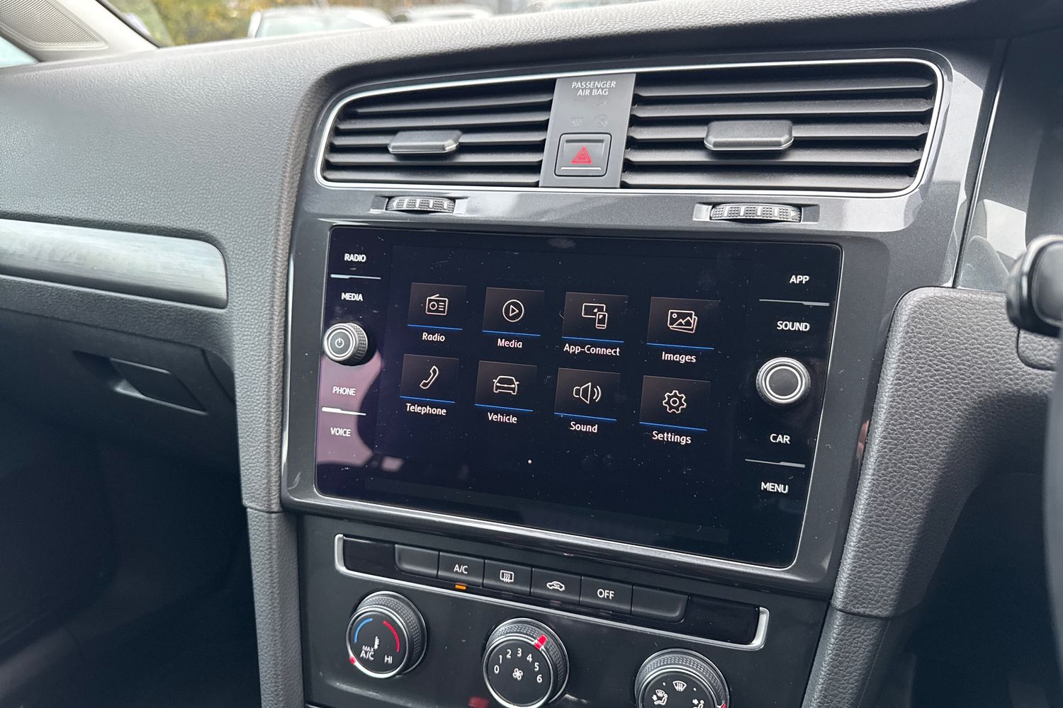 Used Volkswagen Golf 2018 for sale - 76961627: Photo 35