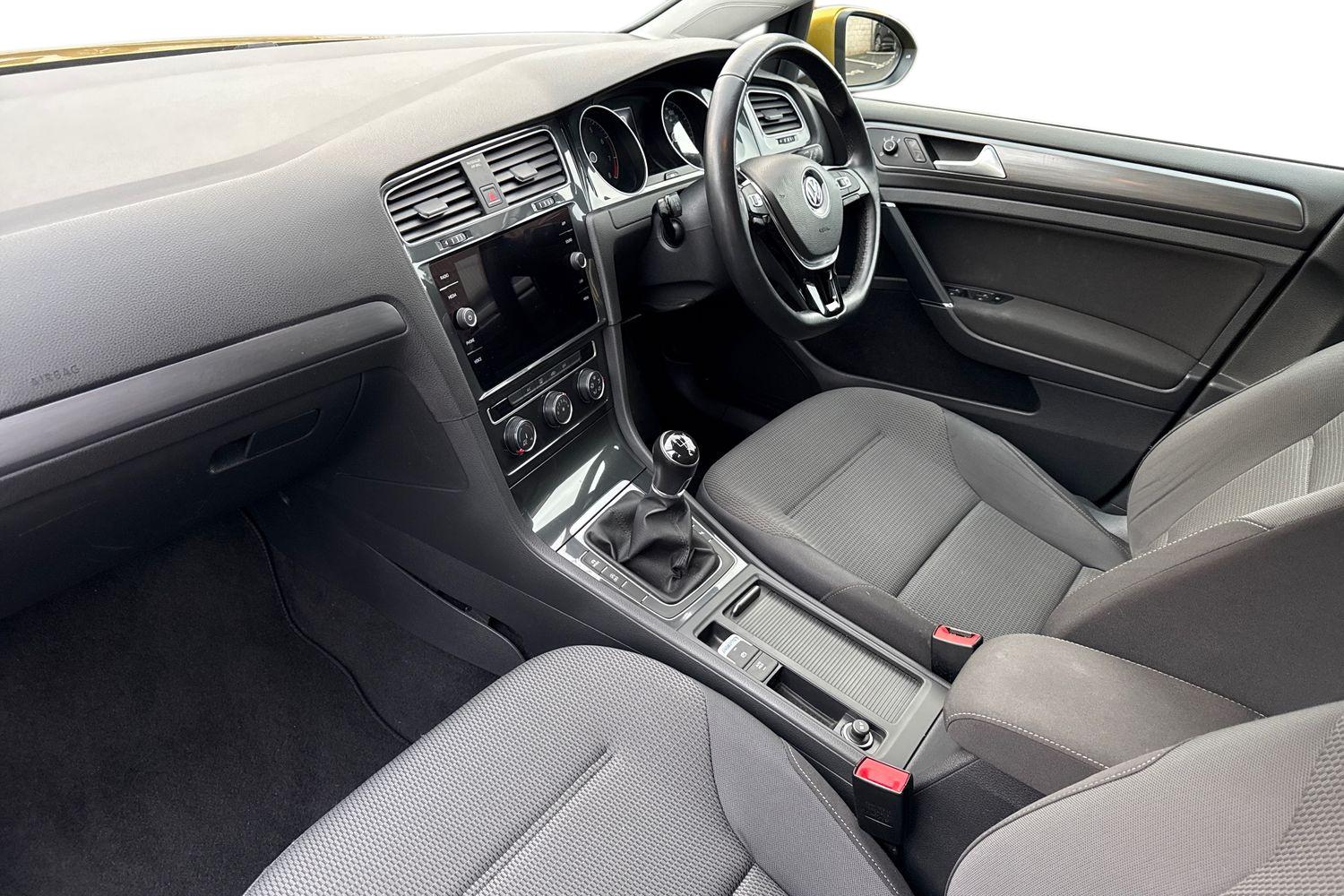 Used Volkswagen Golf 2018 for sale - 76961627: Photo 9