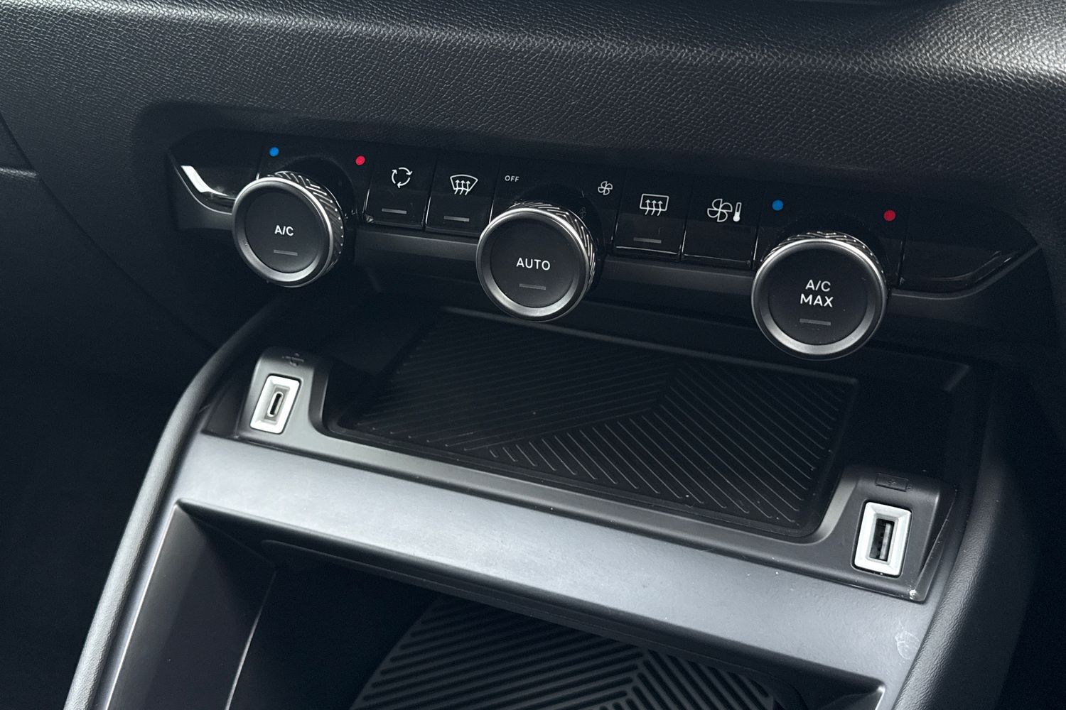 Used Citroen C4 2021 for sale - 77666320: Photo 40