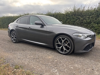 Used Alfa Romeo Giulia 2021 for sale - 75632023: Photo