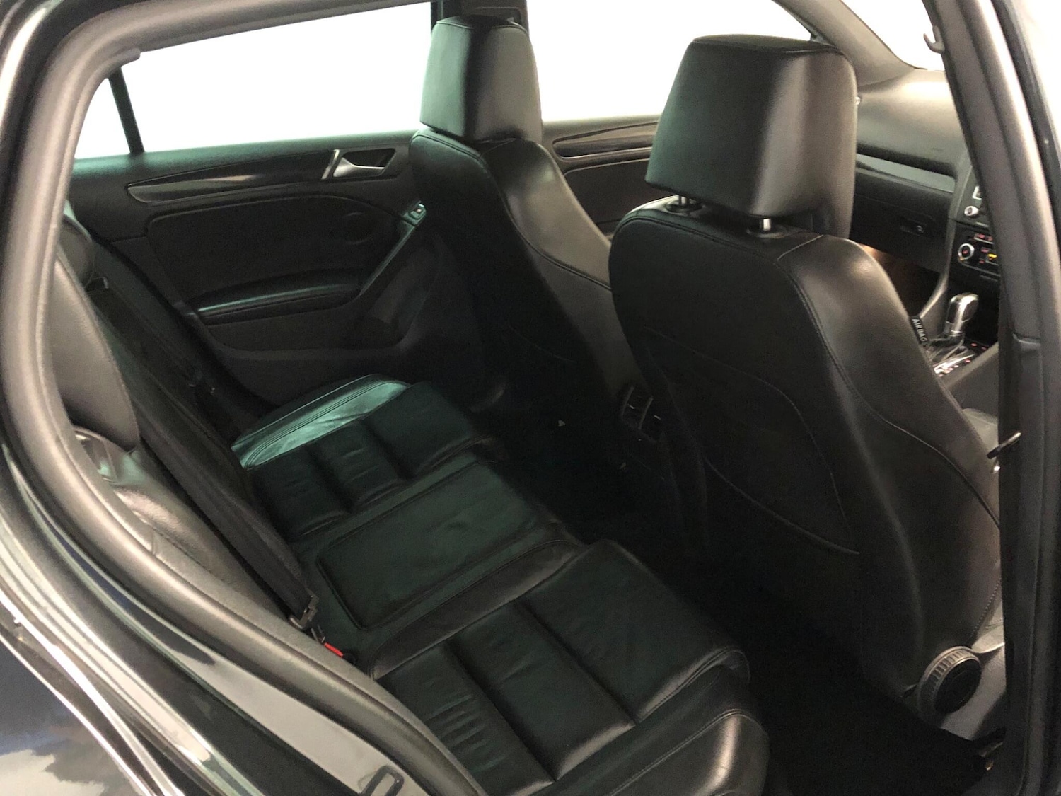 Used Volkswagen Golf 2012 for sale - 76214863: Photo 32