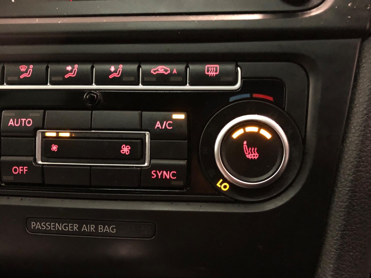 Used Volkswagen Golf 2012 for sale - 76214863: Photo 41