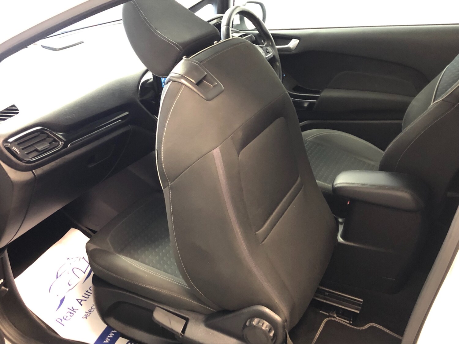 Used Ford Fiesta 2017 for sale - 76656934: Photo 57