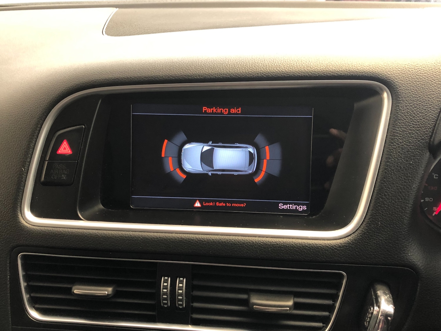 Used Audi Q5 2015 for sale - 76659435: Photo 35