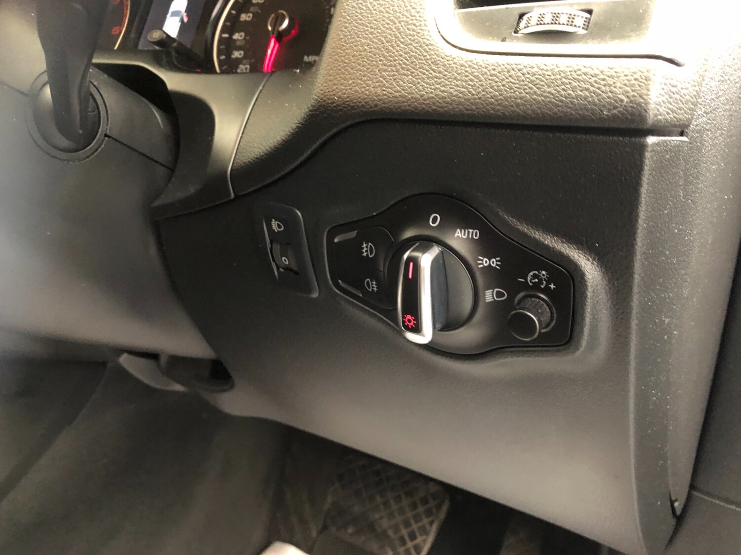 Used Audi Q5 2015 for sale - 76659435: Photo 50