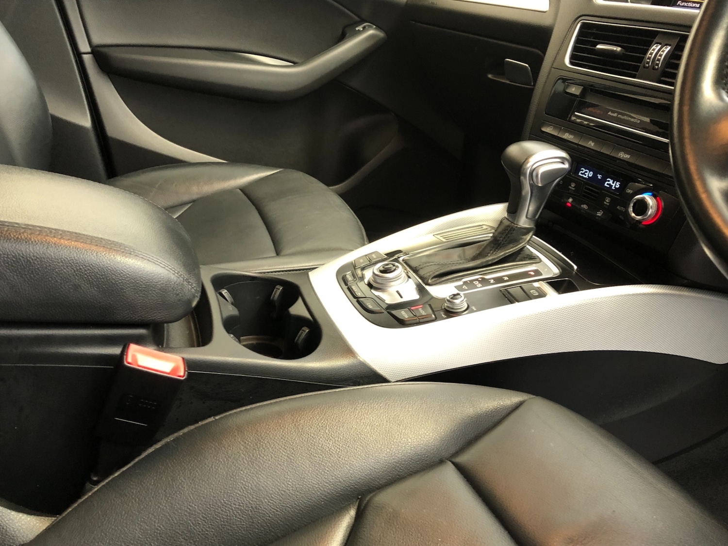 Used Audi Q5 2015 for sale - 76659435: Photo 51