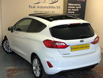 Used Ford Fiesta 2017 for sale - 76121399: Photo