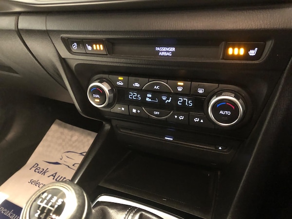Used Mazda Mazda3 2016 for sale - 76259635: Photo 2
