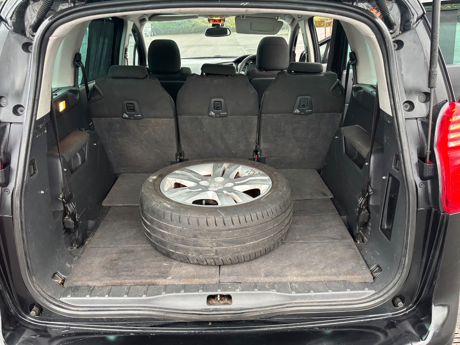 Used Peugeot 5008 2013 for sale - 76556728: Photo 17