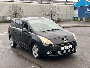 Used Peugeot 5008 2013 for sale - 76556728: Photo
