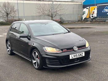 Used Volkswagen Golf 2015 for sale - 77409308: Photo