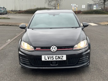 Used Volkswagen Golf 2015 for sale - 77409308: Photo