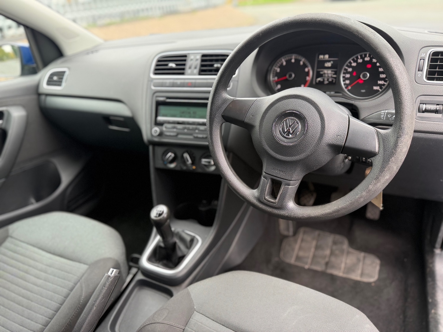 Used Volkswagen Polo 2011 for sale - 76322065: Photo 10