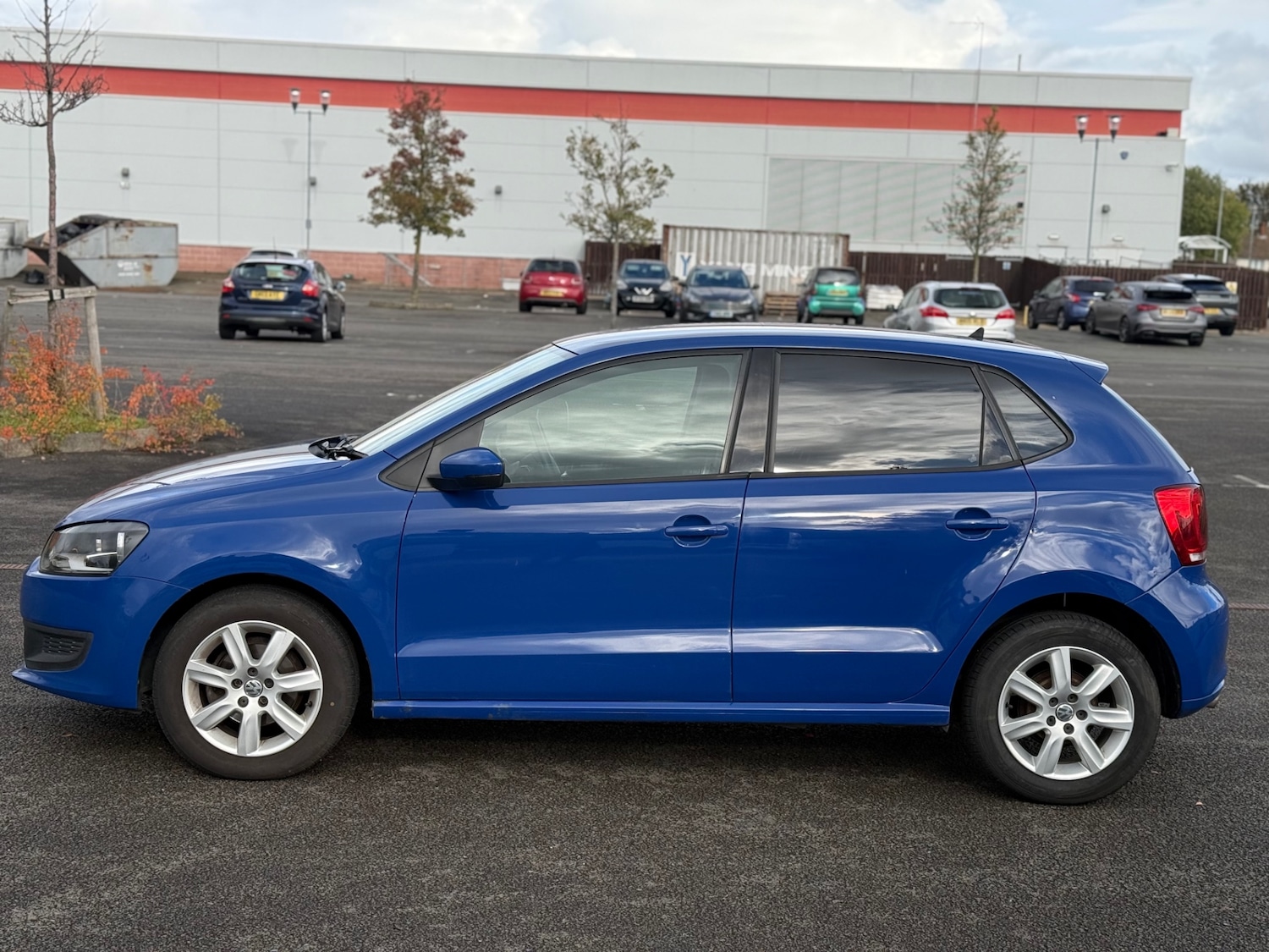 Used Volkswagen Polo 2011 for sale - 76322065: Photo 4