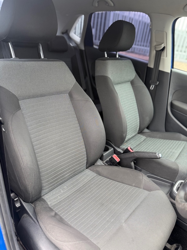 Used Volkswagen Polo 2011 for sale - 76322065: Photo 9
