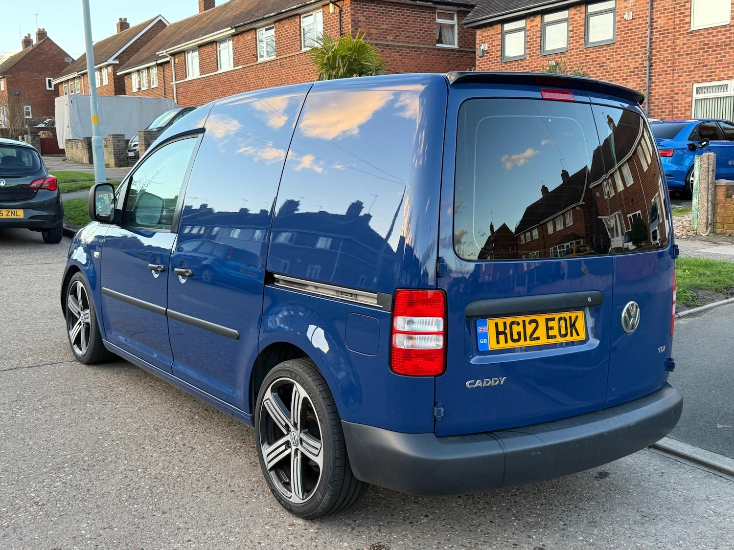 Used Volkswagen Caddy 2012 for sale - 77750491: Photo 2