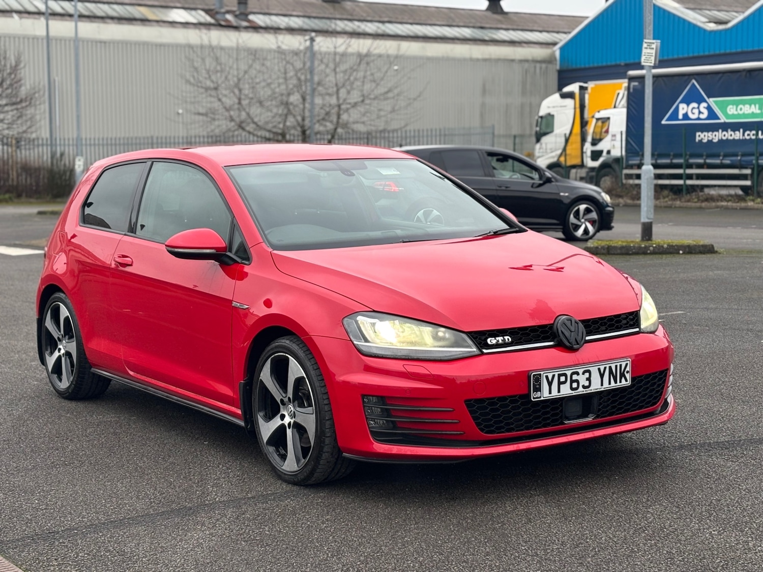 Used Volkswagen Golf 2014 for sale - 77409483: Photo 2