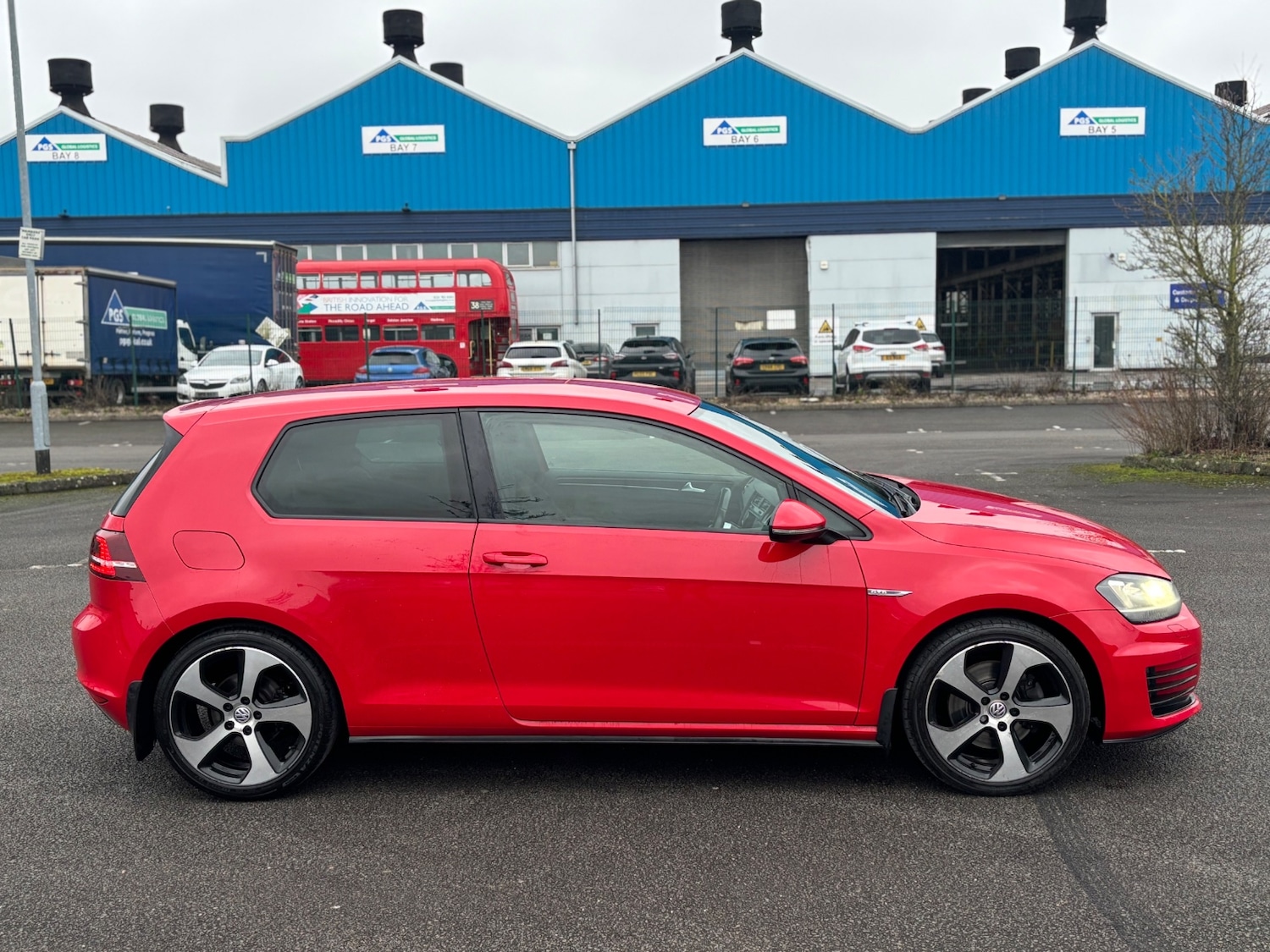 Used Volkswagen Golf 2014 for sale - 77409483: Photo 5