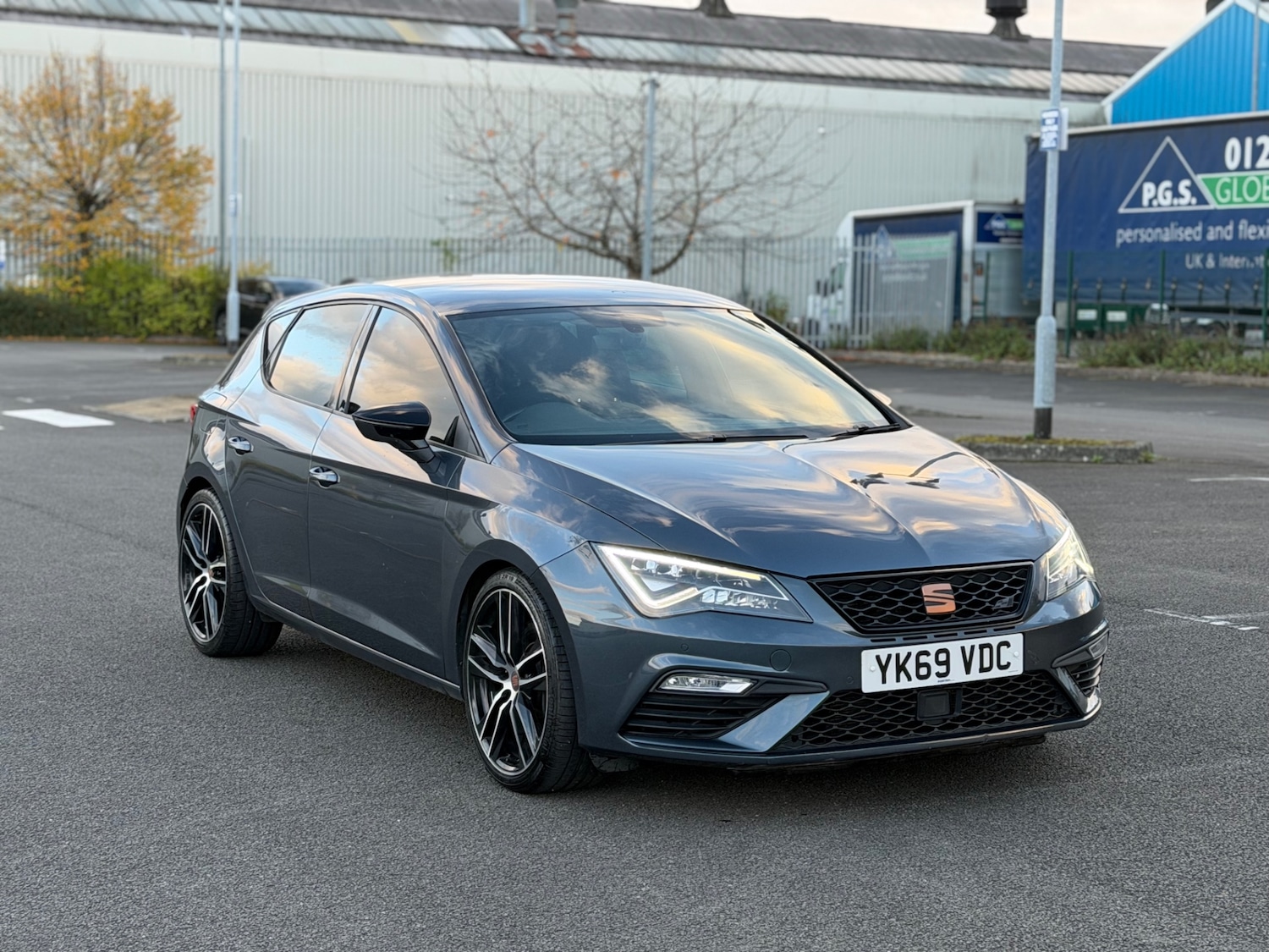 Used SEAT Leon 2019 for sale - 76393791: Photo 1