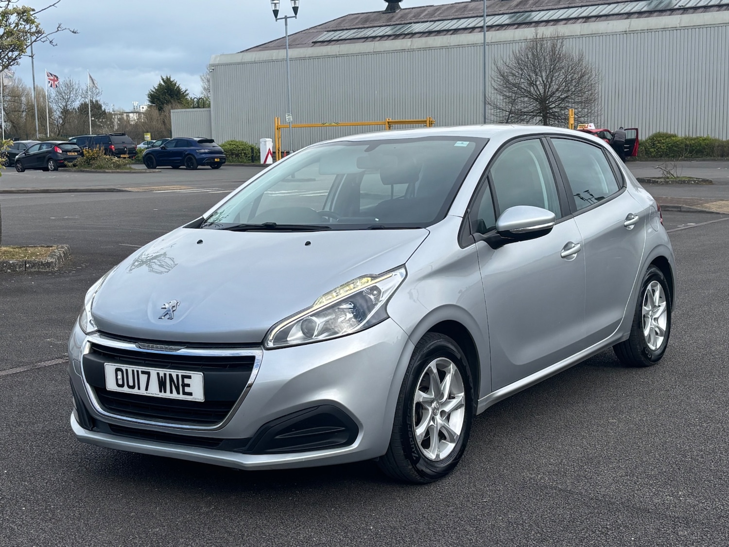 Used Peugeot 208 2017 for sale - 78180214: Photo 5