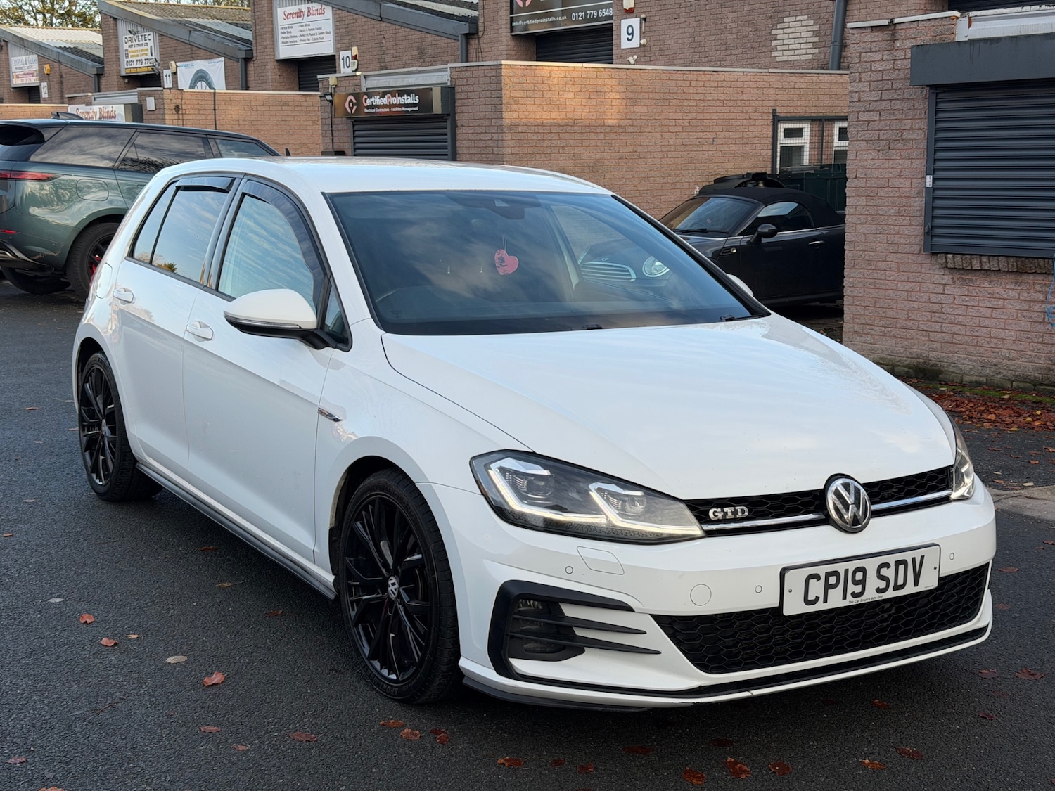Used Volkswagen Golf 2019 for sale - 76603567: Photo 1