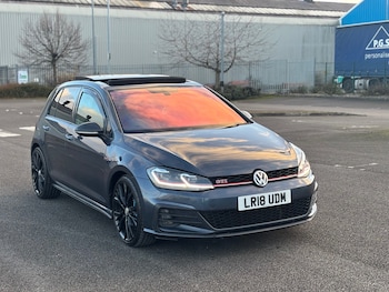 Used Volkswagen Golf 2018 for sale - 76847352: Photo