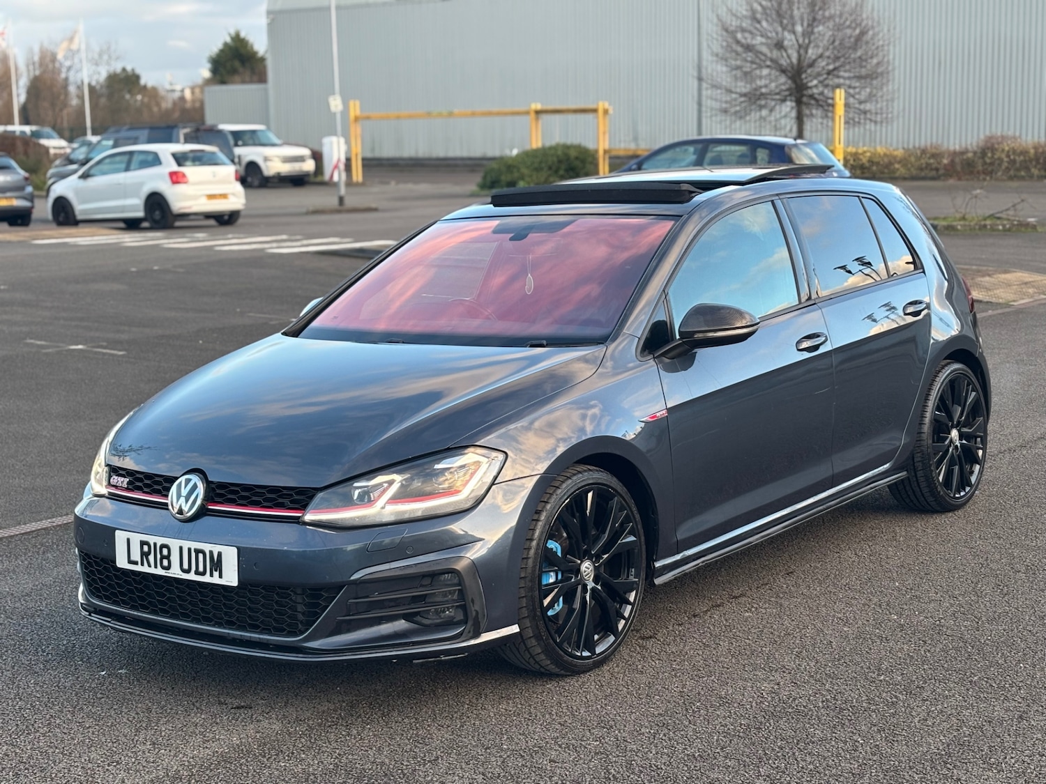 Used Volkswagen Golf 2018 for sale - 76847352: Photo 4