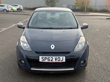 Used Renault Clio 2012 for sale - 76340665: Photo 2