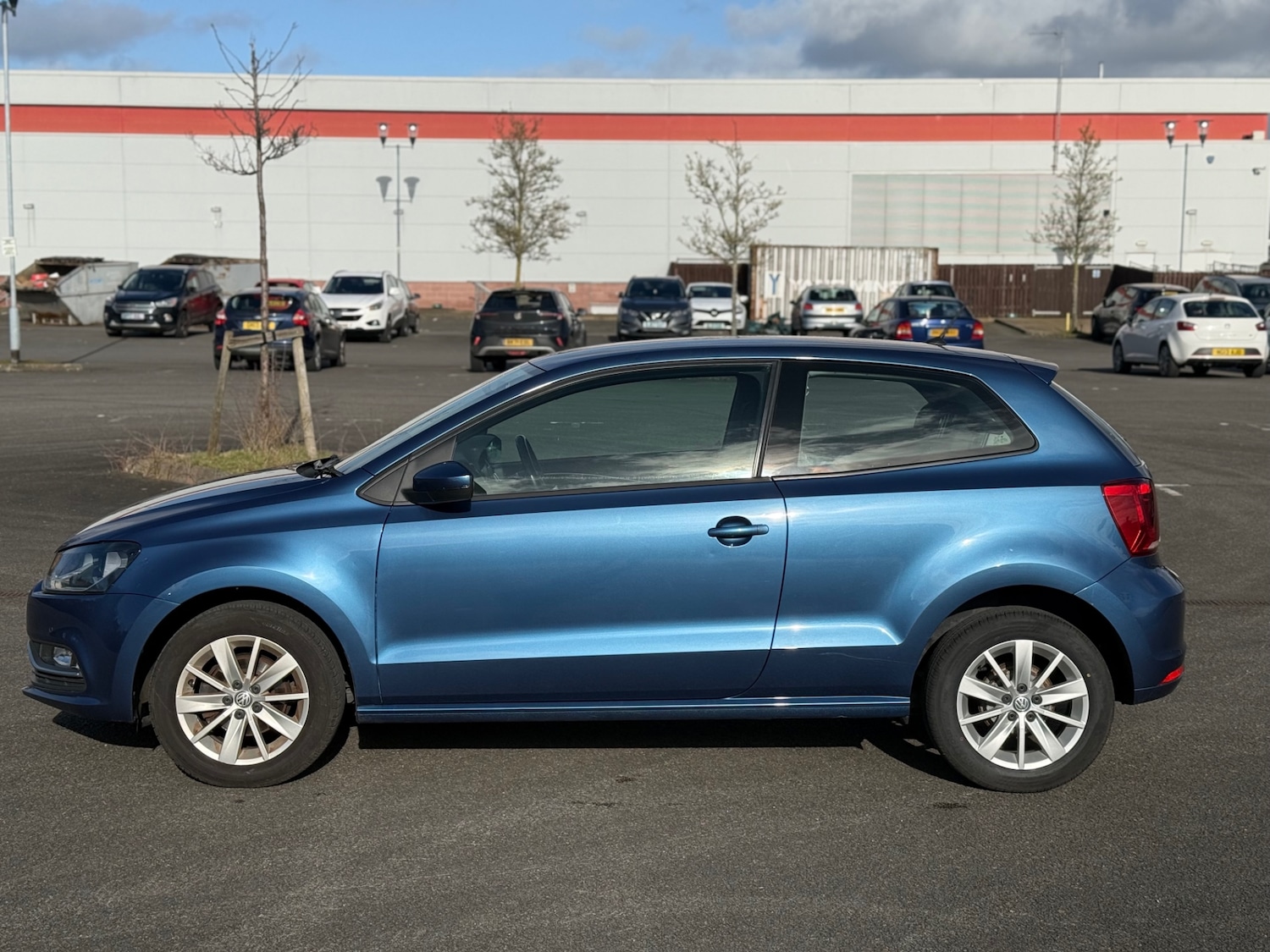 Used Volkswagen Polo 2016 for sale - 77730921: Photo 4