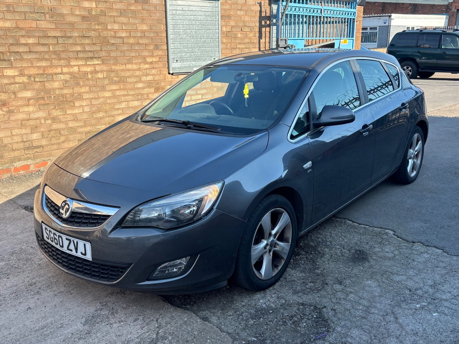 Used Vauxhall Astra 2010 for sale - 78167836: Photo 2