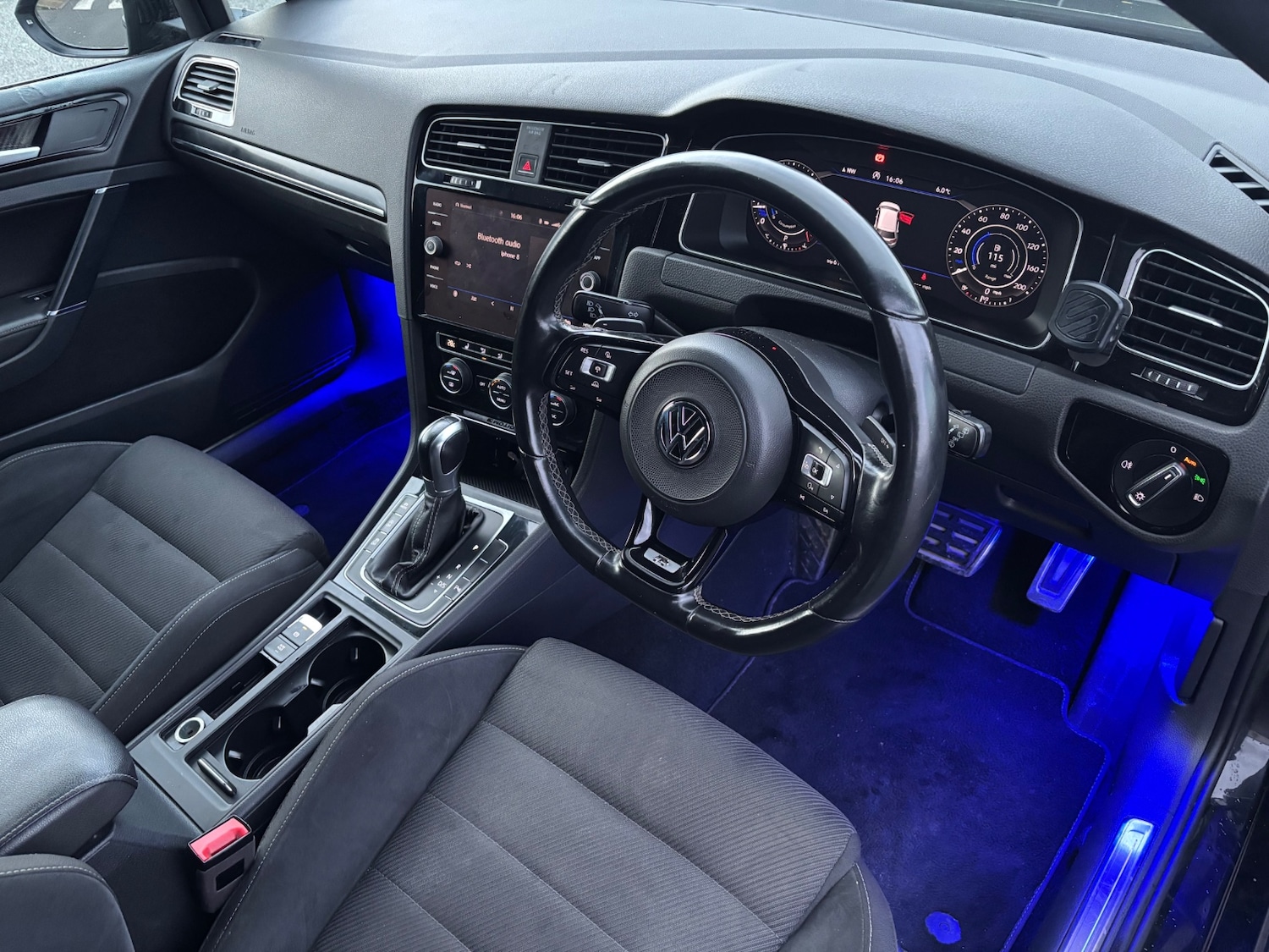 Used Volkswagen Golf 2018 for sale - 77186418: Photo 10