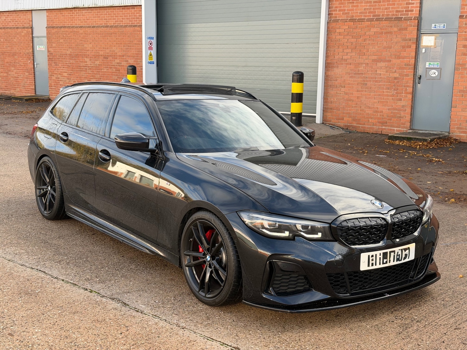 Used BMW 3 Series 2021 for sale - 76571315: Photo 1