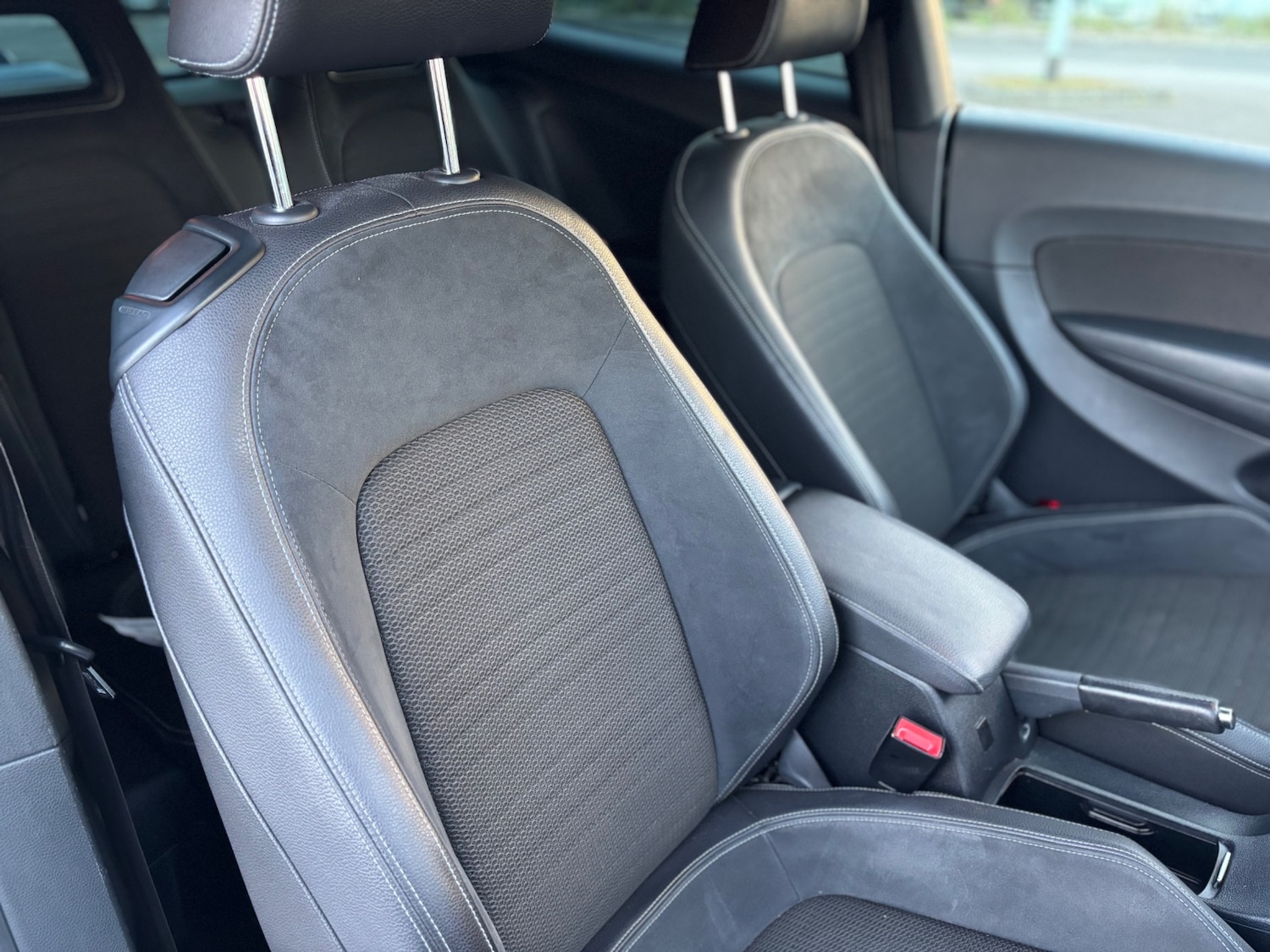 Used Volkswagen Scirocco 2016 for sale - 76387028: Photo 11