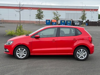 Used Volkswagen Polo 2015 for sale - 78781462: Photo