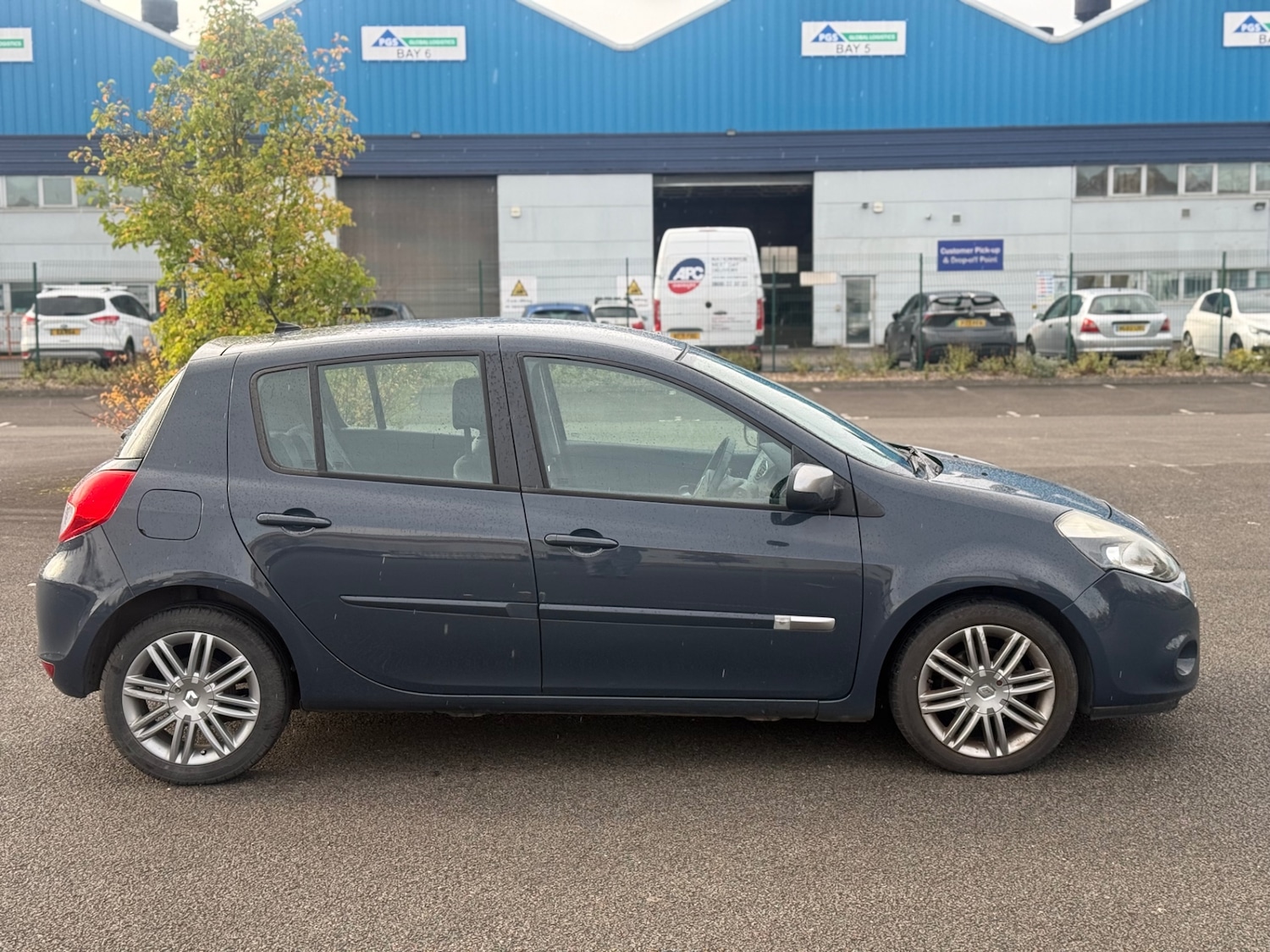 Used Renault Clio 2012 for sale - 76500029: Photo 8