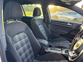 Used Volkswagen Golf 2016 for sale - 77014917: Photo