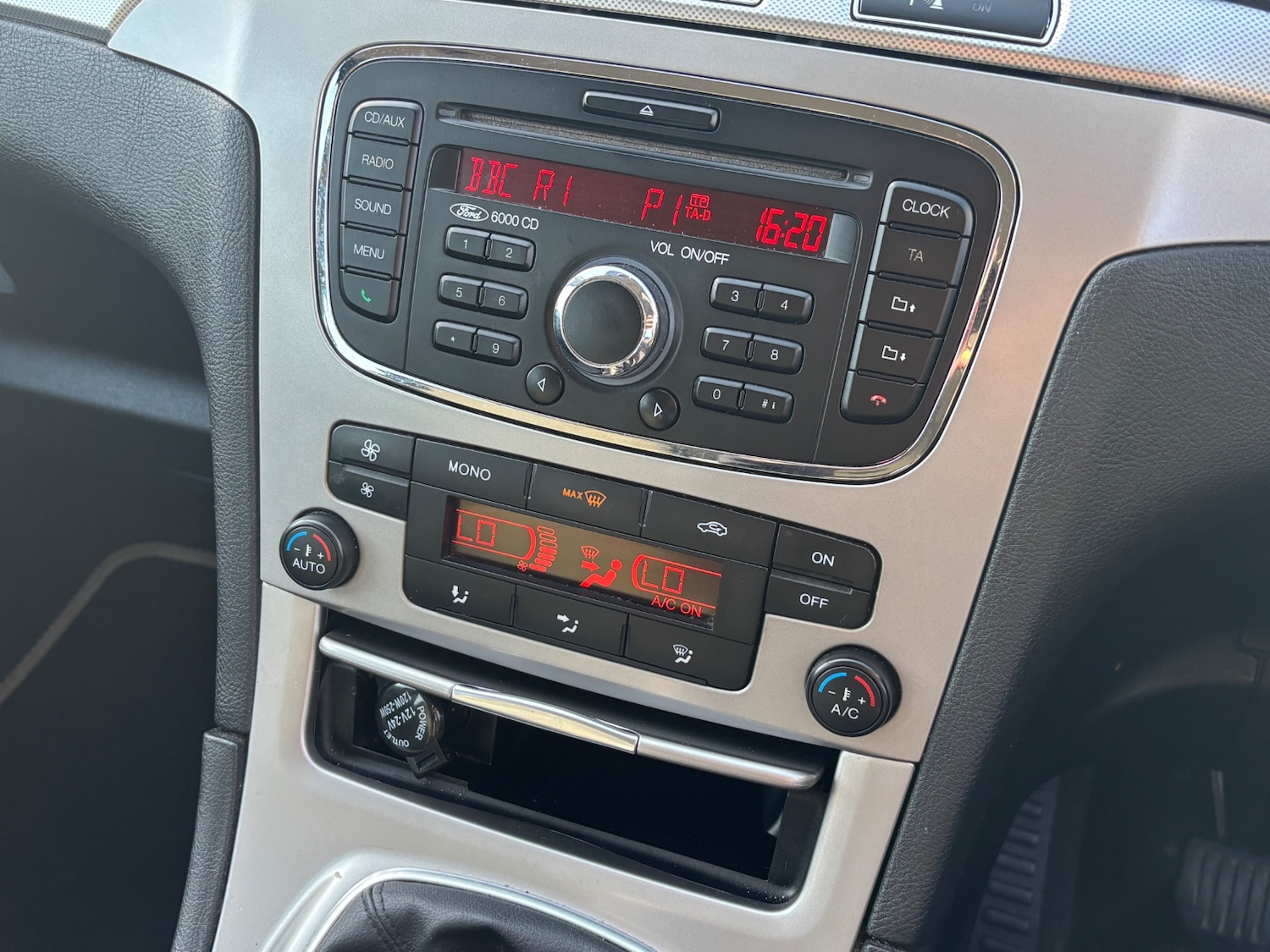 Used Ford S-Max 2011 for sale - 78166703: Photo 16