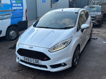 Used Ford Fiesta 2013 for sale - 77878596: Photo