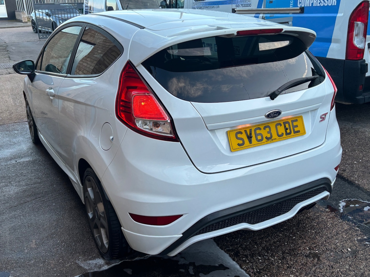 Used Ford Fiesta 2013 for sale - 77878596: Photo 4