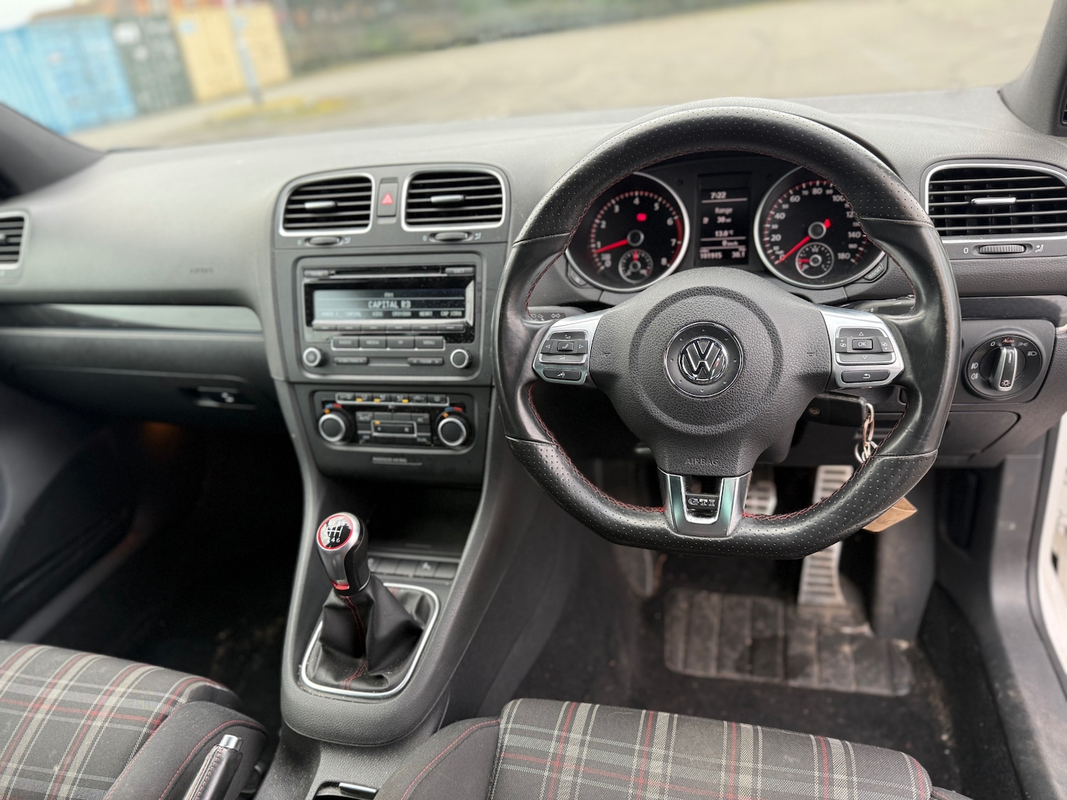 Used Volkswagen Golf 2011 for sale - 77730525: Photo 10