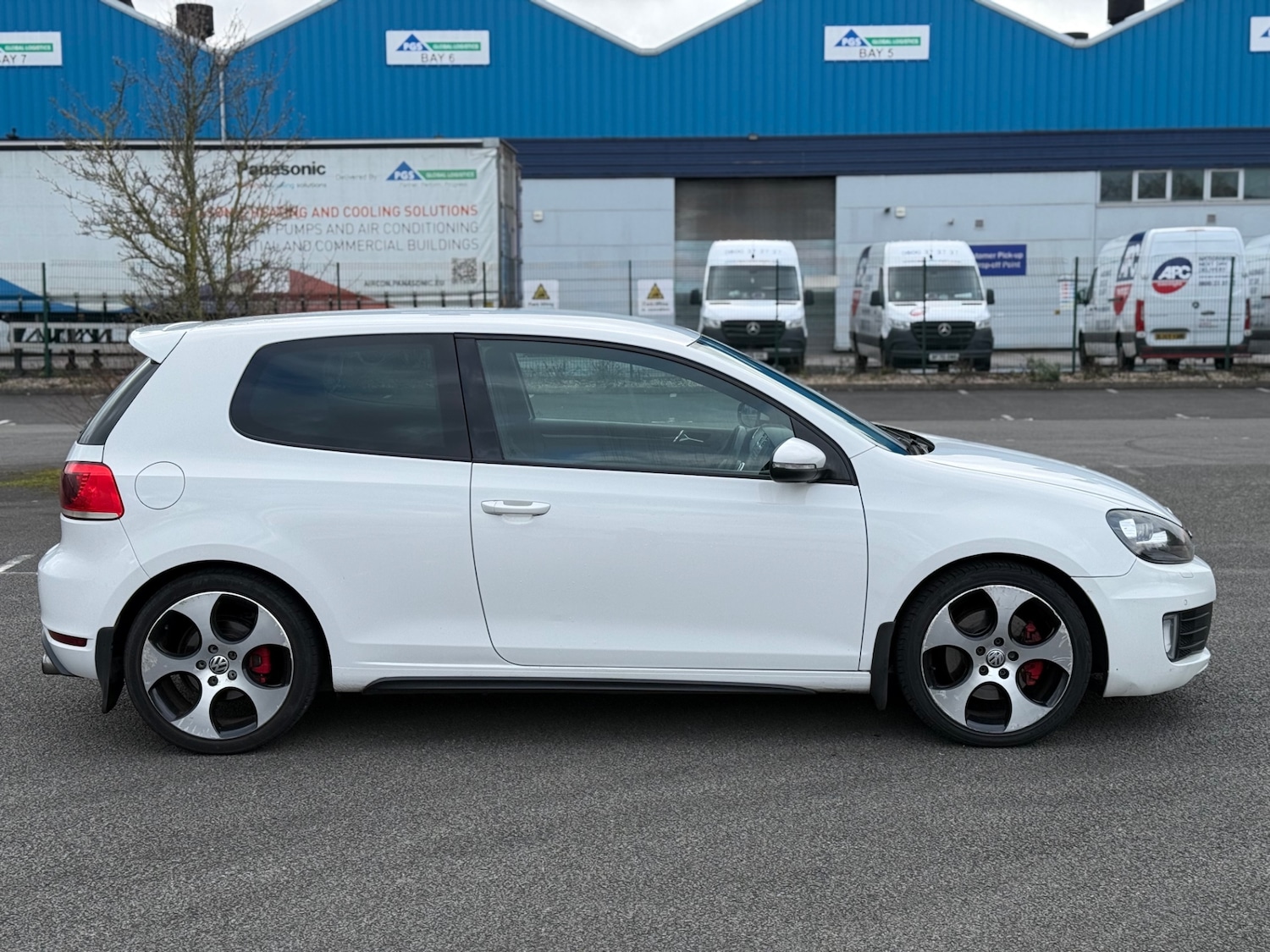 Used Volkswagen Golf 2011 for sale - 77730525: Photo 8