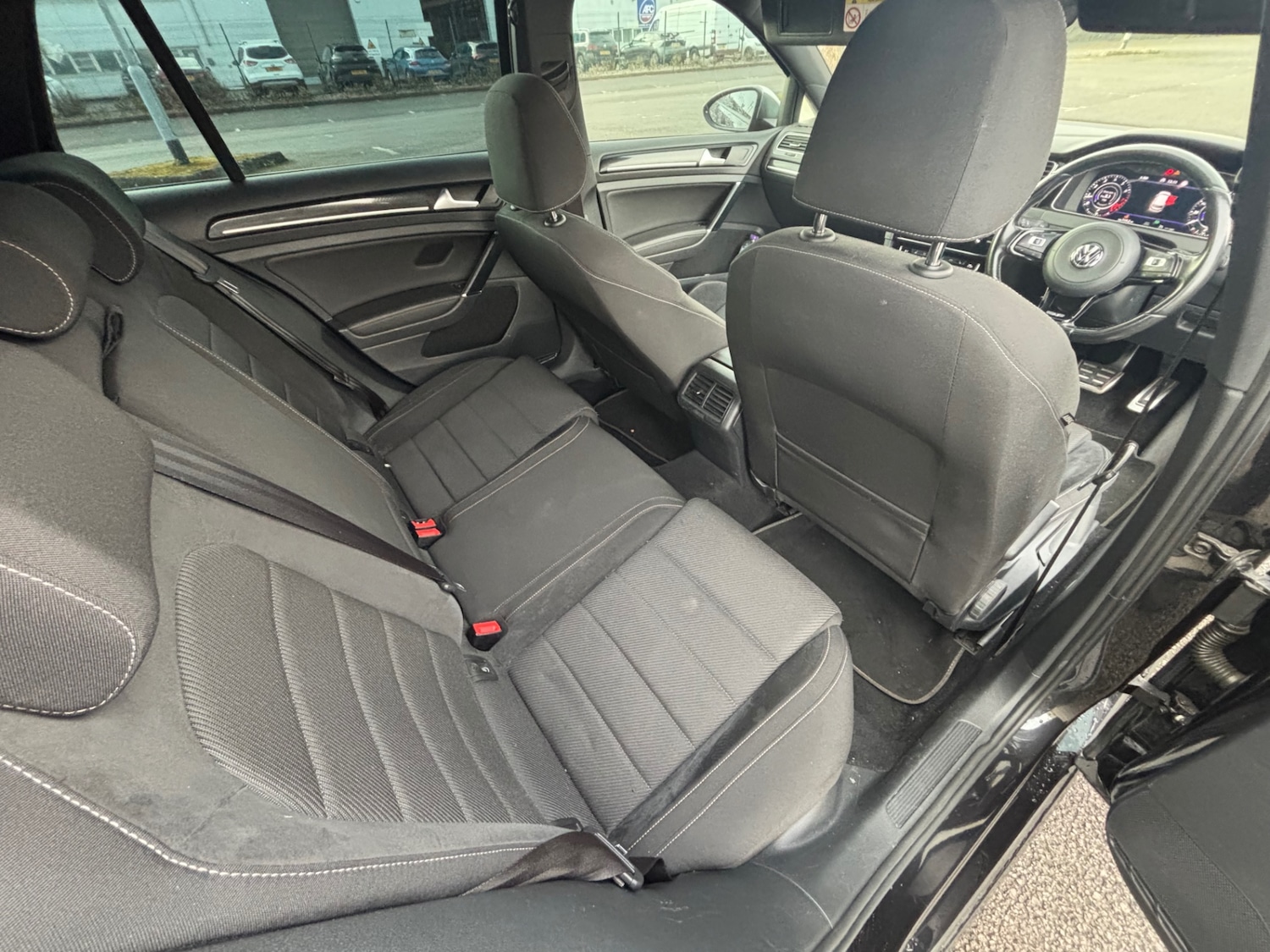 Used Volkswagen Golf 2019 for sale - 76855476: Photo 11