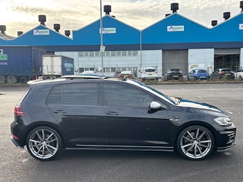 Used Volkswagen Golf 2019 for sale - 76855476: Photo