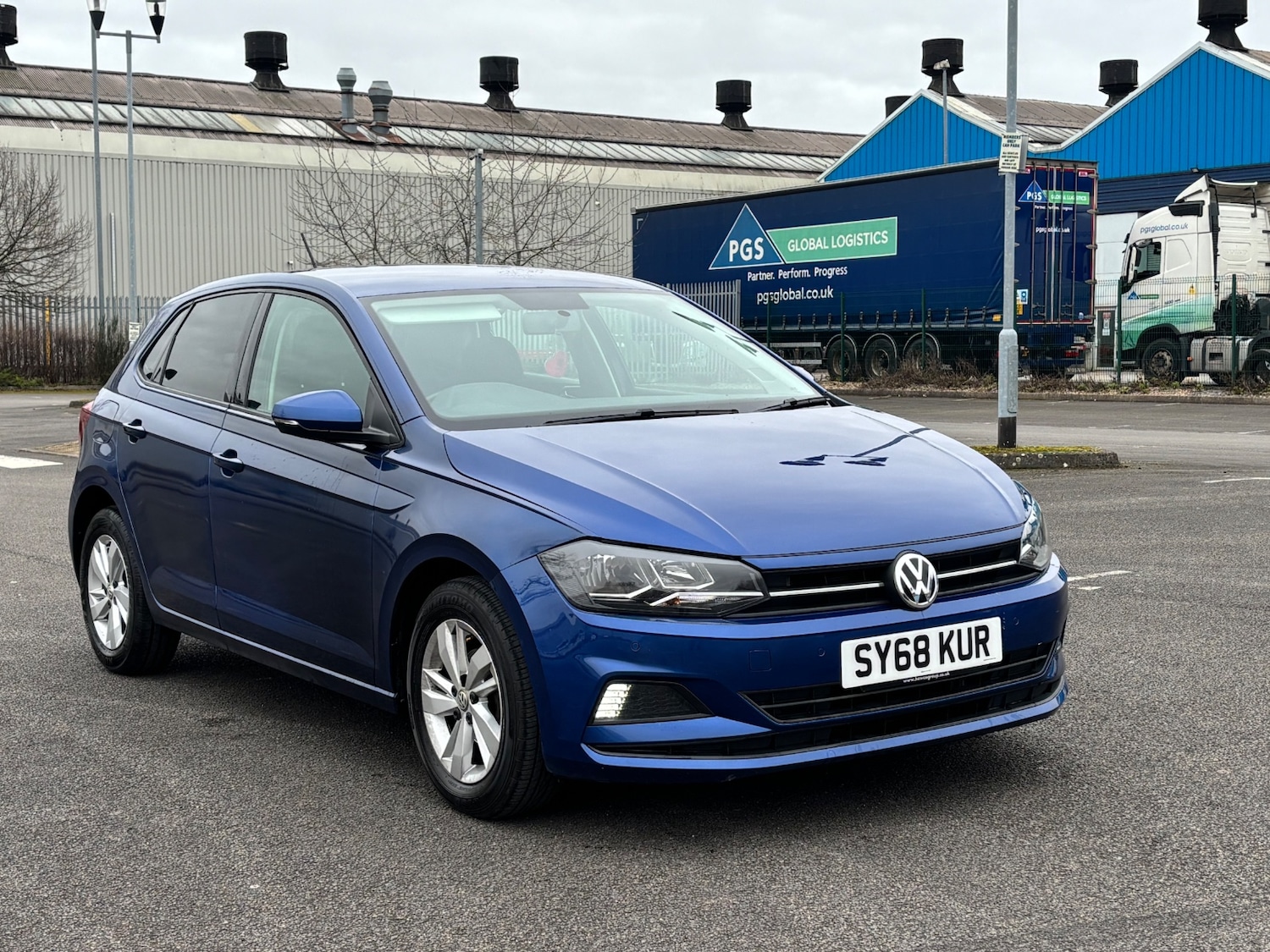 Used Volkswagen Polo 2018 for sale - 77595848: Photo 1
