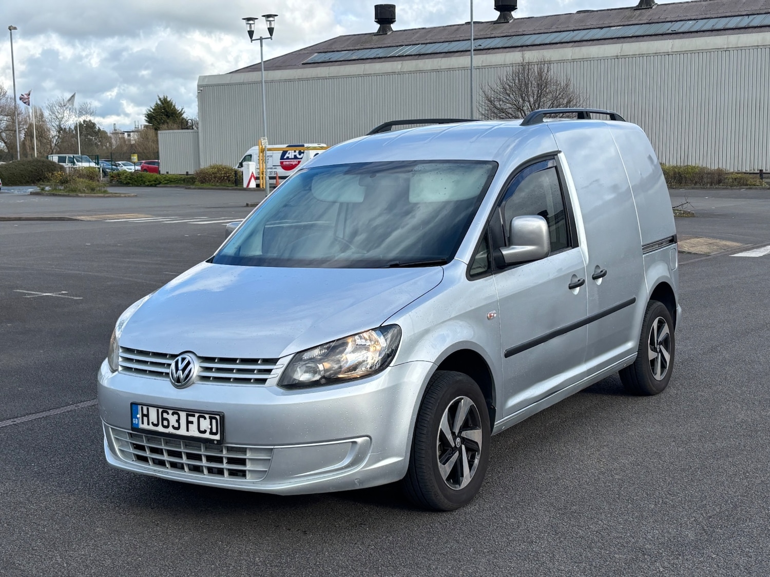 Used Volkswagen Caddy 2013 for sale - 78000374: Photo 5