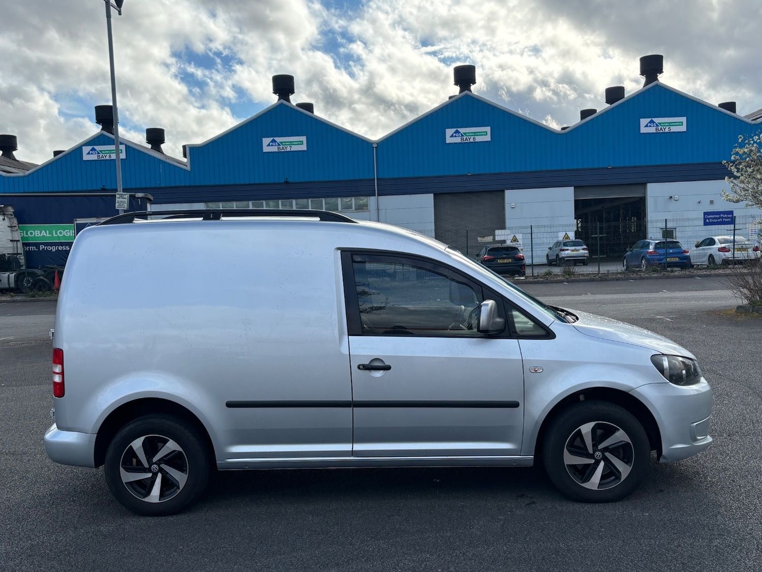 Used Volkswagen Caddy 2013 for sale - 78000374: Photo 6