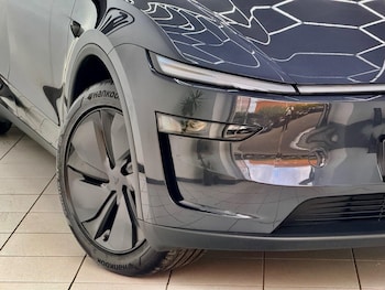 Used Tesla Model Y 2026 for sale - 79578215: Photo